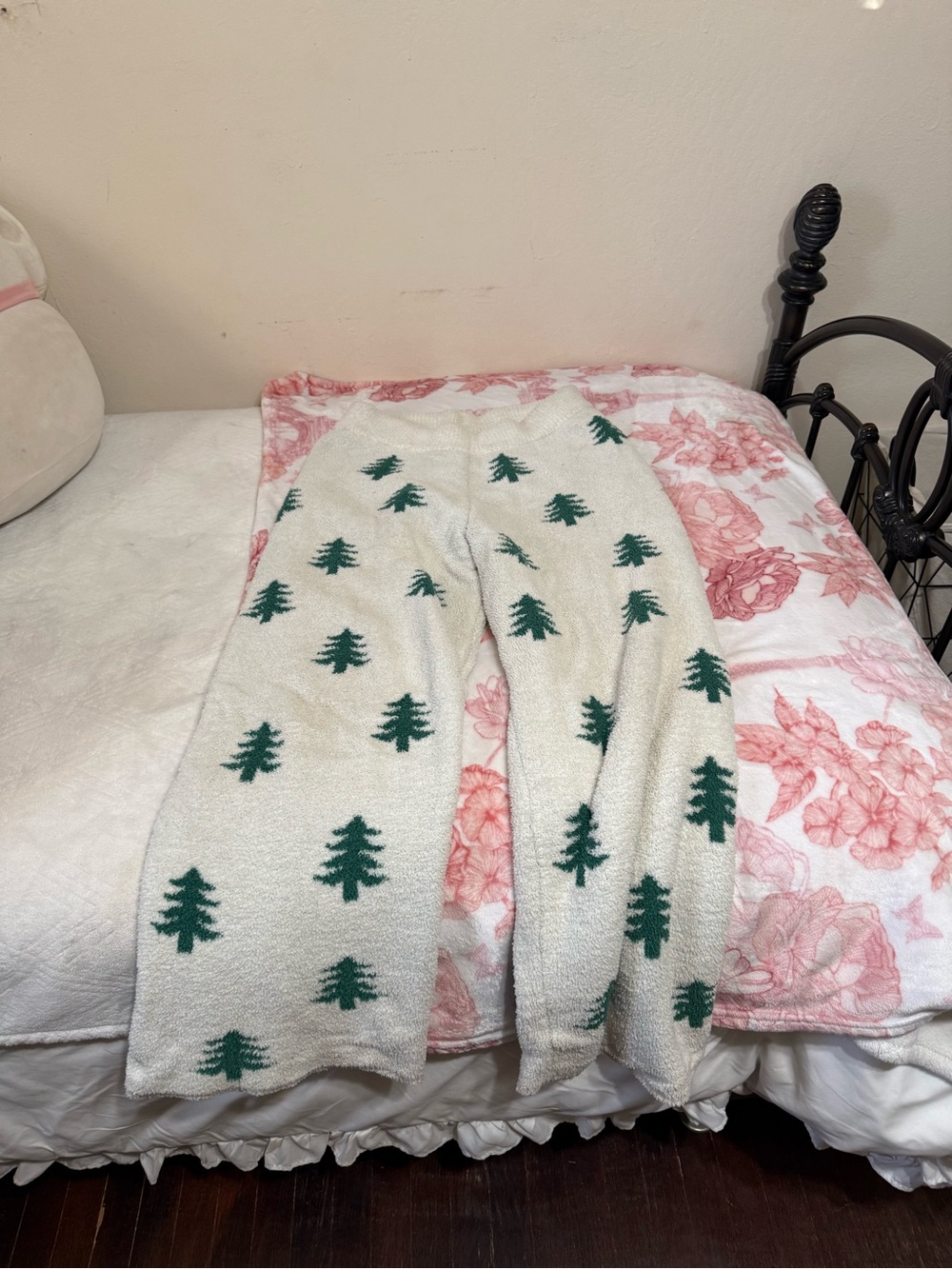 Cupcake and cashmere pajamas Christmas